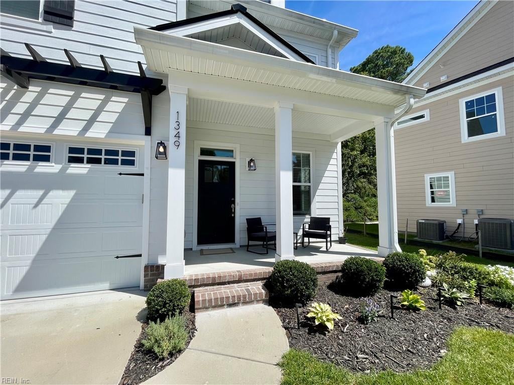 Photo of 1349 Narrow Way, Virginia Beach, VA 23451 (MLS # 10655499)