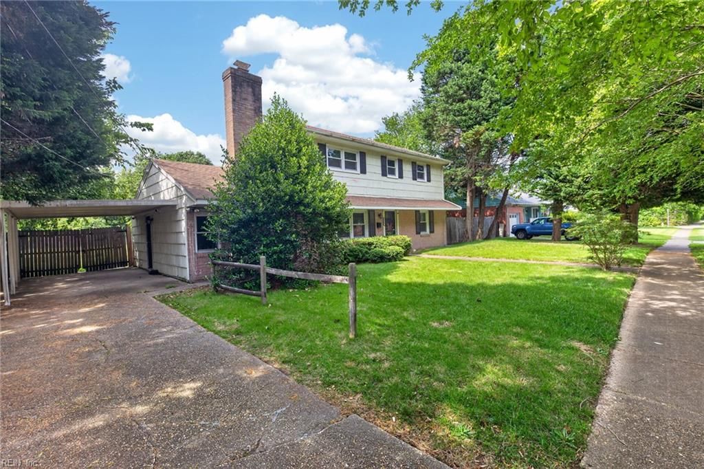 Photo of 1550 Johnstons Road, Norfolk, VA 23518 (MLS # 10637551)