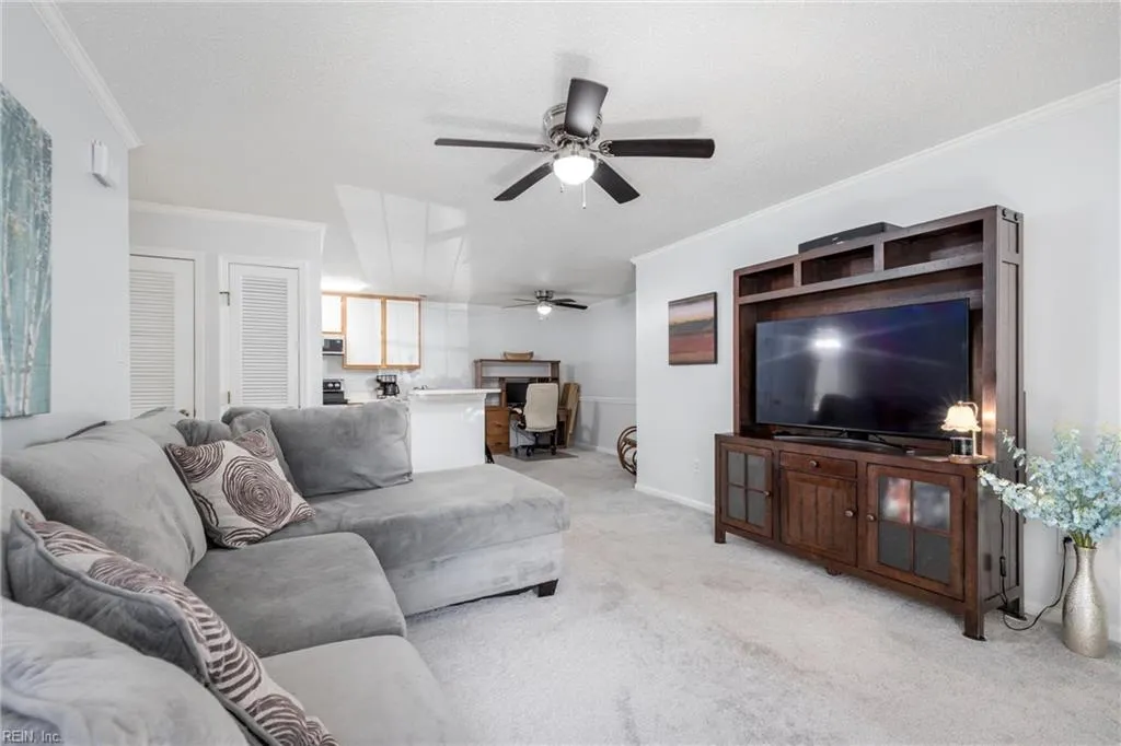 Virginia Beach, Virginia 23464, United States, 2 Bedrooms Bedrooms, ,2 BathroomsBathrooms,Residential,Active,92301