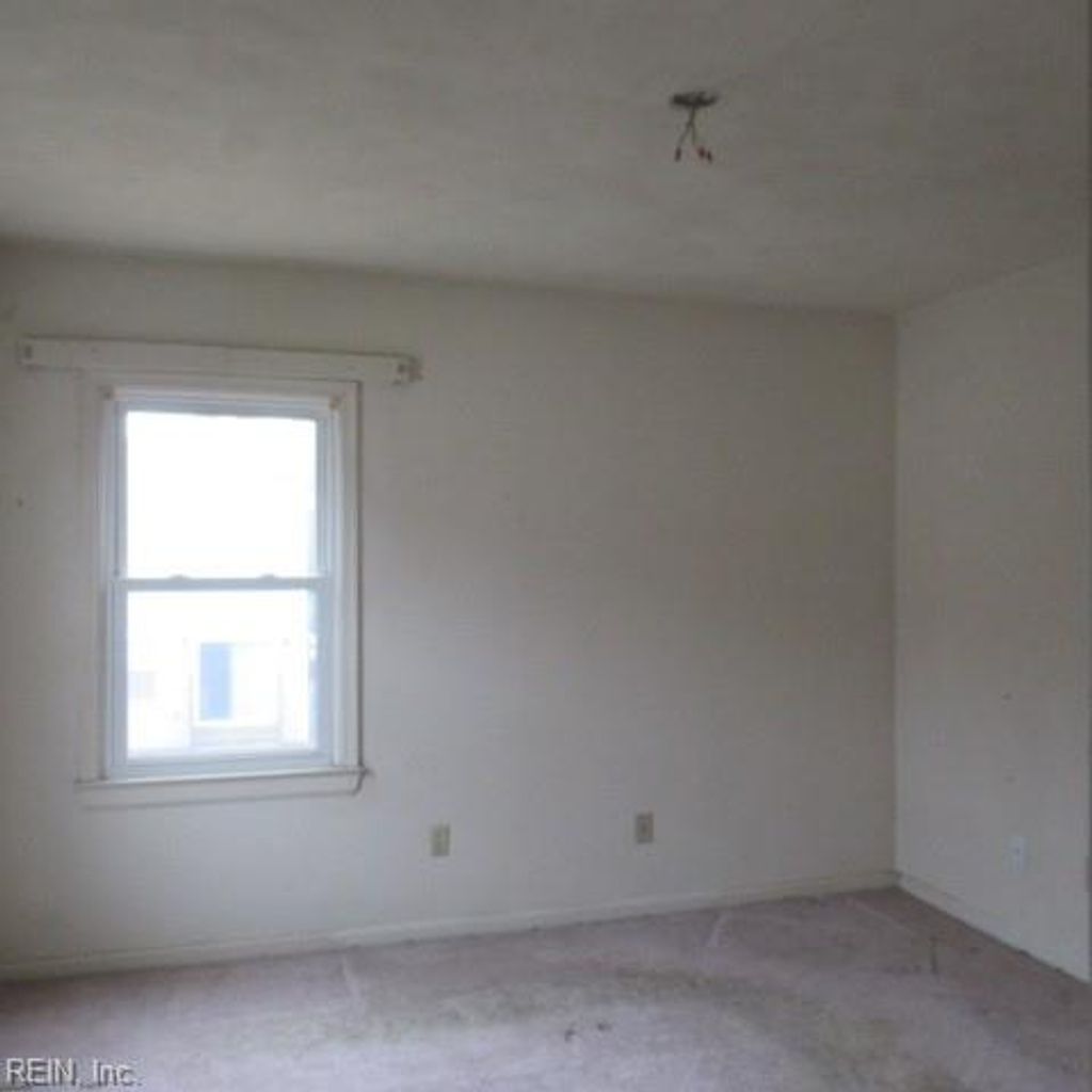 Photo of 1530 Atlantic Avenue, Chesapeake, VA 23324 (MLS # 10610827)