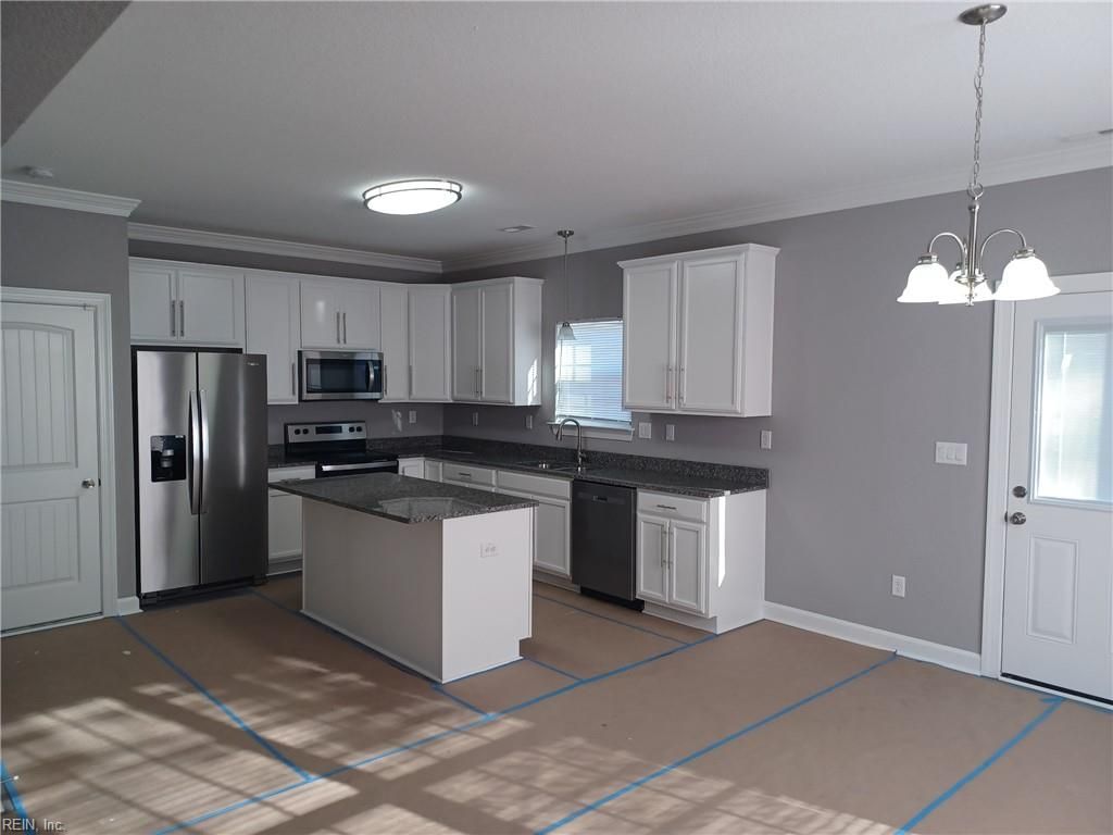 Photo of 1400 Centre Avenue, Portsmouth, VA 23704 (MLS # 10628096)