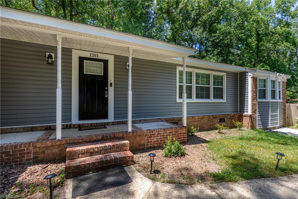 1201 Prosperity RD