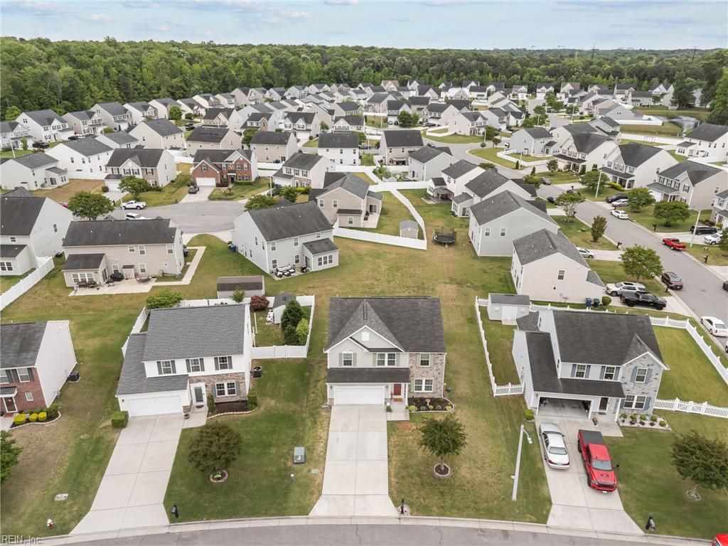 Photo of 242 Hawksbill Lane, Newport News, VA 23601 (MLS # 10632027)