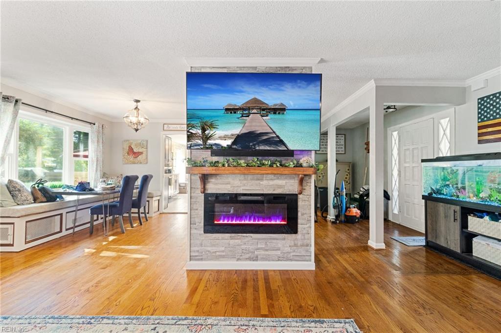 200 Hall DR