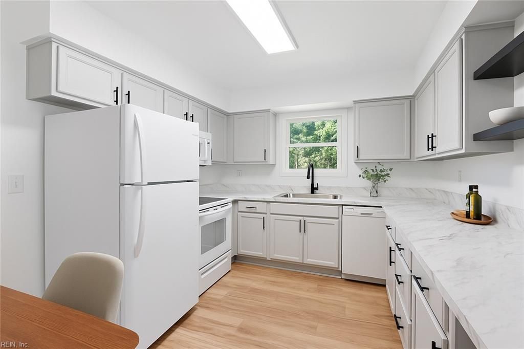 Photo of 5712 Gretna Road, Virginia Beach, VA 23455 (MLS # 10608525)