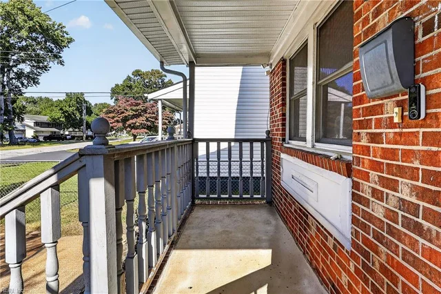 616 Old Buckroe Road, photo 5 of 50