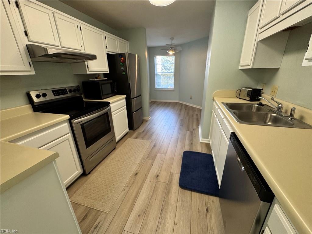 Photo of 5140 Cypress Point Circle #202, Virginia Beach, VA 23455 (MLS # 10652022)