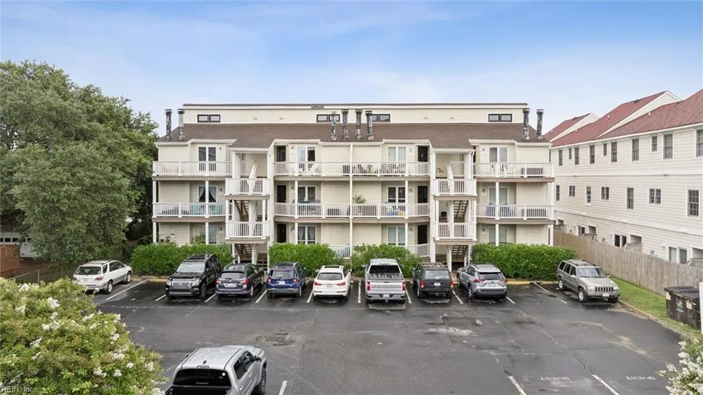 Virginia Beach, Virginia 23451, United States, 2 Bedrooms Bedrooms, ,1 BathroomBathrooms,Residential,Active,174360