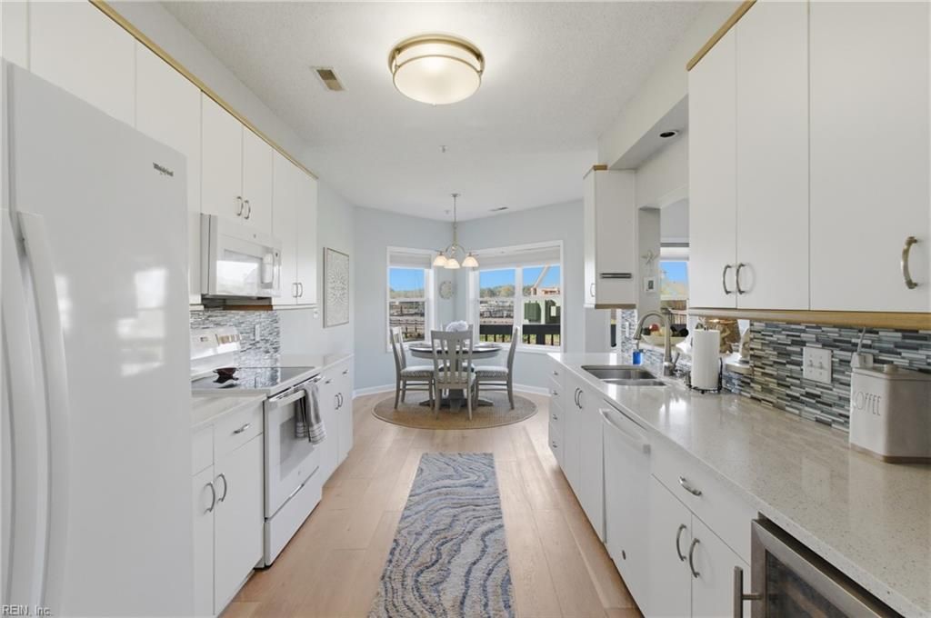 Photo of 1024 Porte Harbour Arch #104, Hampton, VA 23664 (MLS # 10634418)