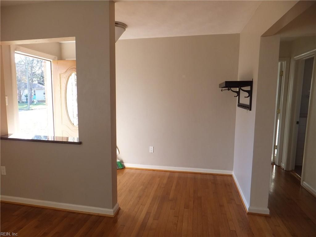 Photo of 4420 Clyde Street, Virginia Beach, VA 23455 (MLS # 10618274)