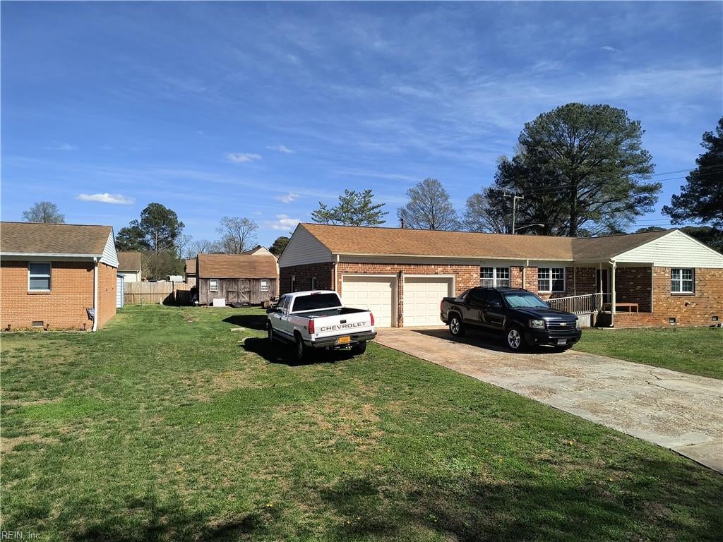 Photo of 5816 Hedgerow Lane, Portsmouth, VA 23703 (MLS # 10625514)