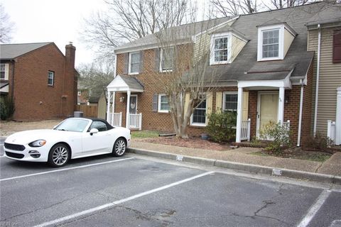 Photo of 105 Wellesley Drive, Newport News, VA 23606 (MLS # 10620856)