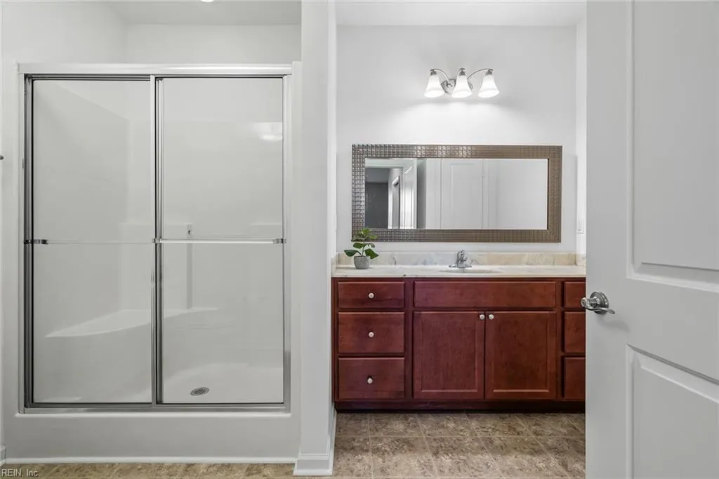 Virginia Beach, Virginia 23456, United States, 3 Bedrooms Bedrooms, ,3 BathroomsBathrooms,Residential,Active,79725