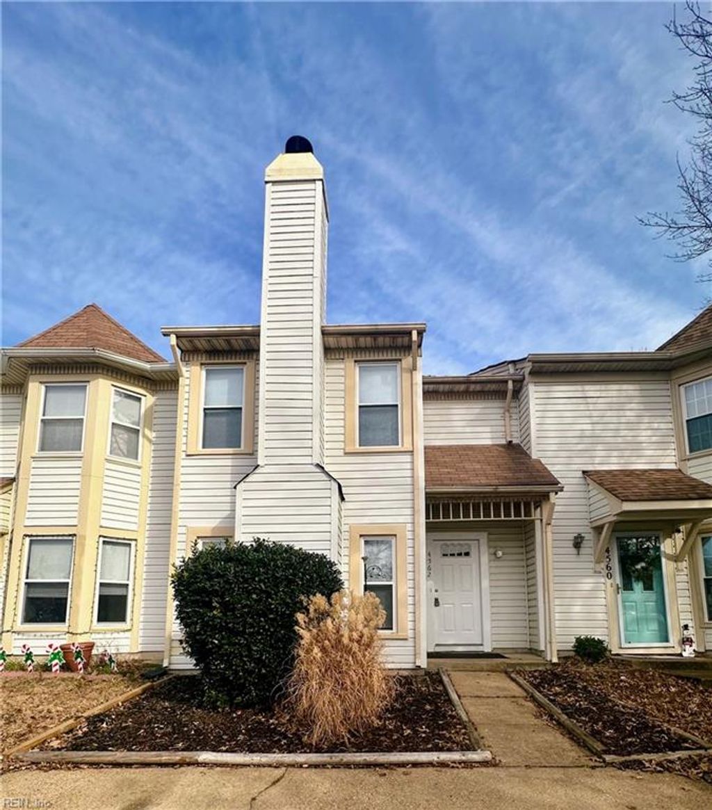 Photo of 4562 Marlwood Way, Virginia Beach, VA 23462 (MLS # 10623816)
