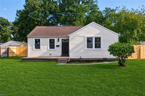 Photo of 802 Paul Street, Newport News, VA 23605 (MLS # 10652360)