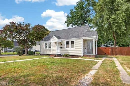 Photo of 2200 Columbia Avenue, Norfolk, VA 23509 (MLS # 10645279)