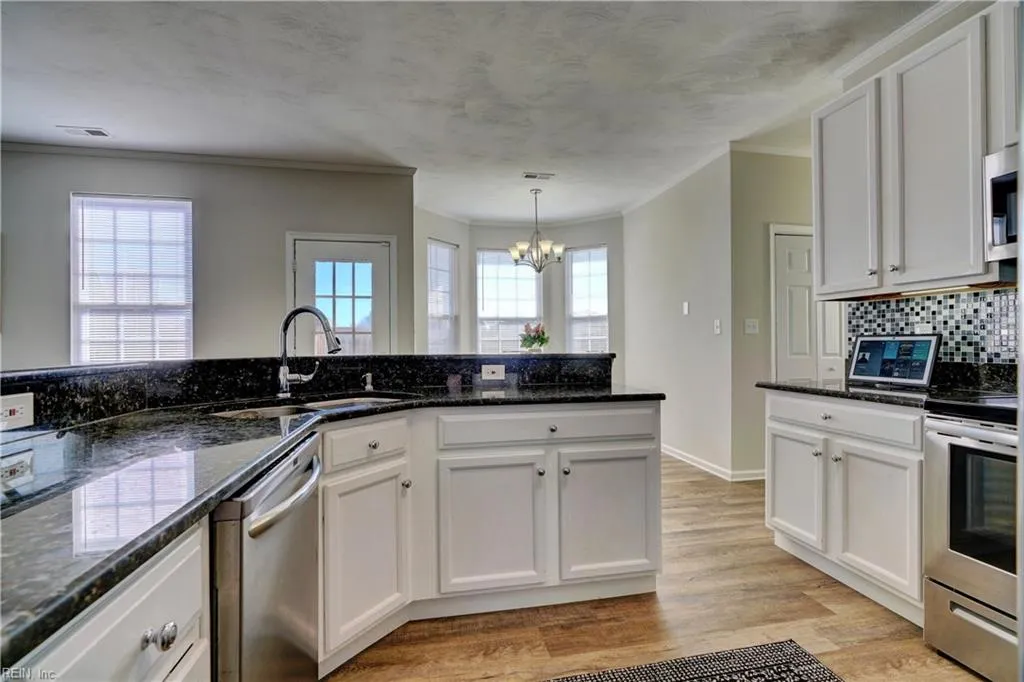 Suffolk, Virginia 23434, United States, 4 Bedrooms Bedrooms, ,3 BathroomsBathrooms,Residential,Active,92322