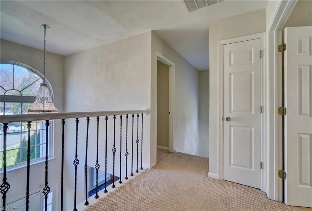 Suffolk, Virginia 23434, United States, 4 Bedrooms Bedrooms, ,3 BathroomsBathrooms,Residential,Active,92322