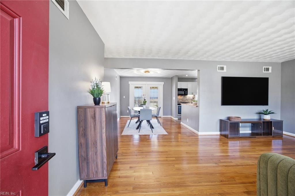 Photo of 1618 Esquire Street, Norfolk, VA 23503 (MLS # 10635066)
