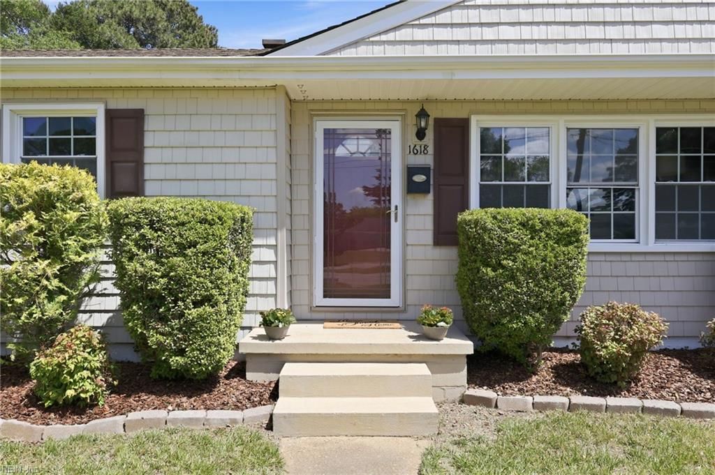 Photo of 1618 Esquire Street, Norfolk, VA 23503 (MLS # 10635066)