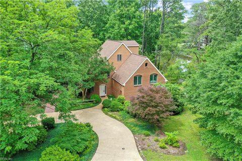 110 Olde Pond LN Yorktown VA 23693