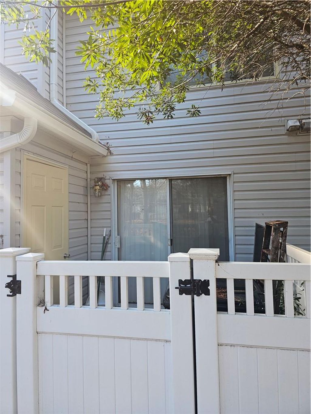 Photo of 4 Verde Quay Quay #F, Hampton, VA 23666 (MLS # 10617517)