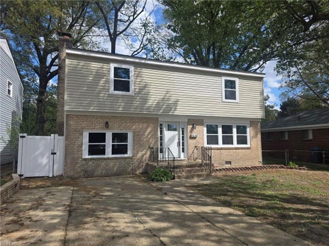 Photo of 536 Southgate Avenue, Virginia Beach, VA 23462 (MLS # 10639873)