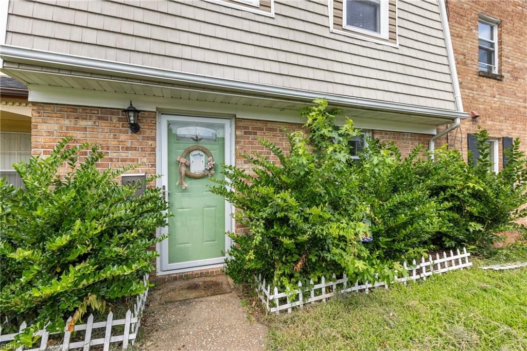 Photo of 602 Red Horse Lane, Virginia Beach, VA 23462 (MLS # 10625739)
