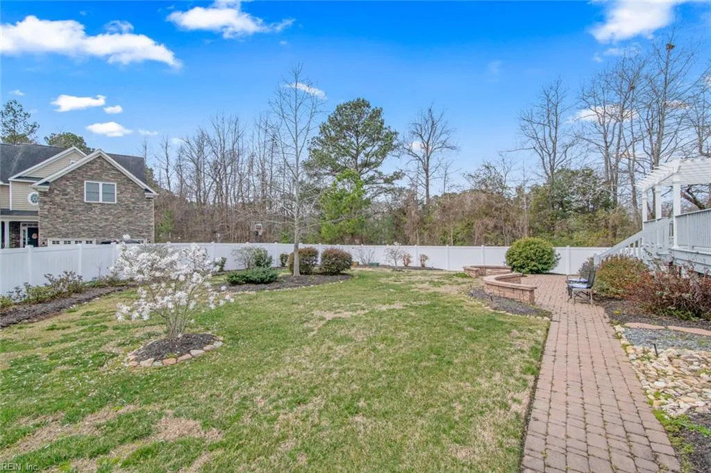 Poquoson, Virginia 23662, United States, 5 Bedrooms Bedrooms, ,4 BathroomsBathrooms,Residential,Active,95222