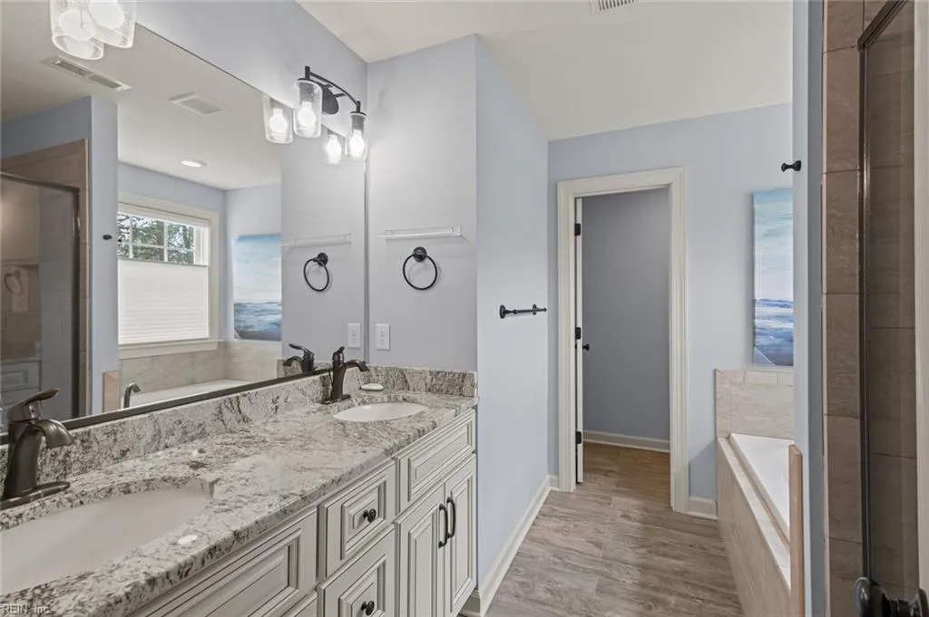 Poquoson, Virginia 23662, United States, 5 Bedrooms Bedrooms, ,4 BathroomsBathrooms,Residential,Active,95222