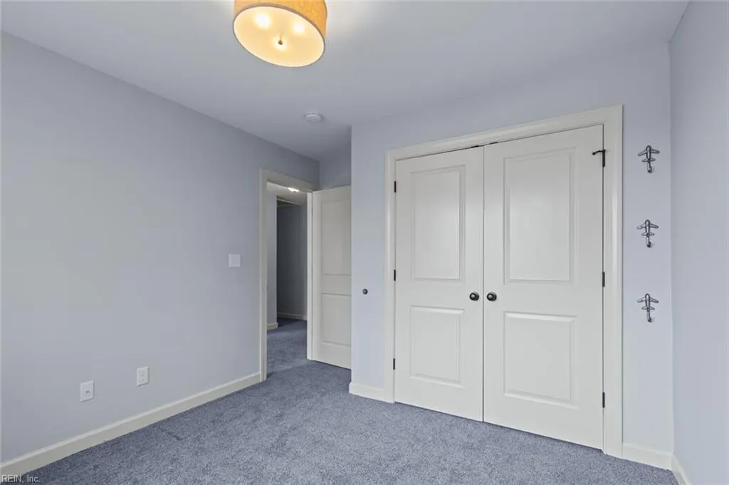 Poquoson, Virginia 23662, United States, 5 Bedrooms Bedrooms, ,4 BathroomsBathrooms,Residential,Active,95222