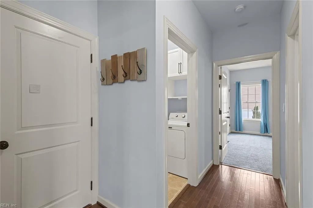 Poquoson, Virginia 23662, United States, 5 Bedrooms Bedrooms, ,4 BathroomsBathrooms,Residential,Active,95222