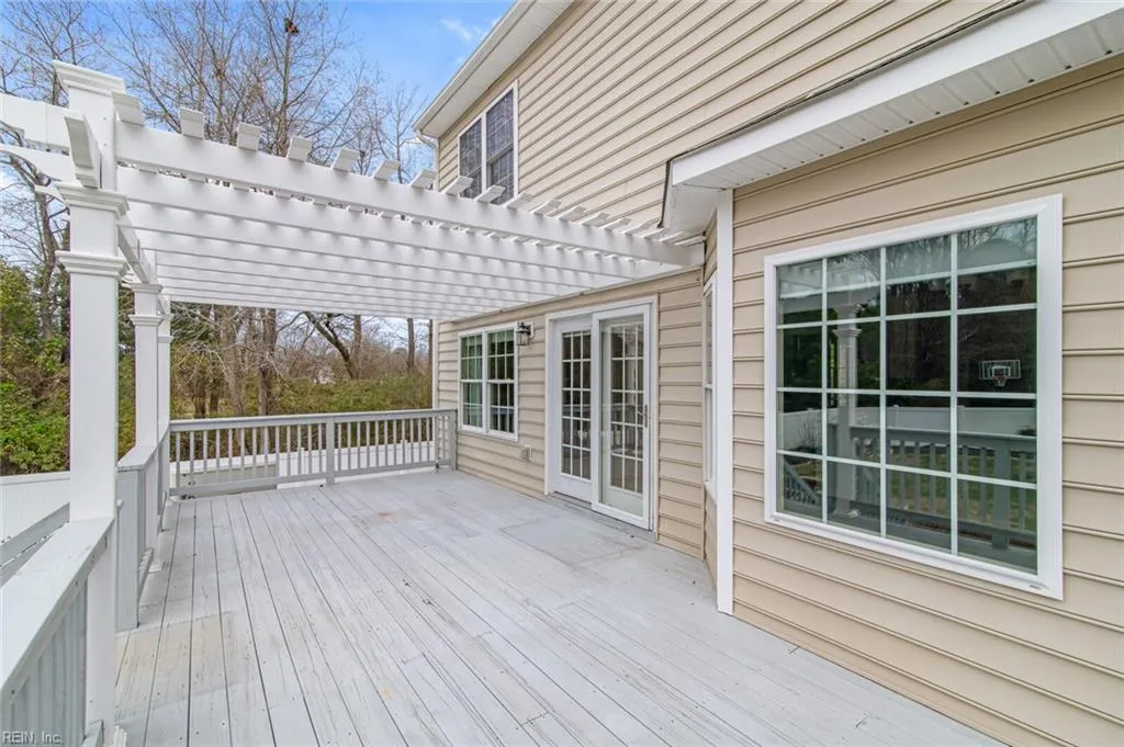 Poquoson, Virginia 23662, United States, 5 Bedrooms Bedrooms, ,4 BathroomsBathrooms,Residential,Active,95222