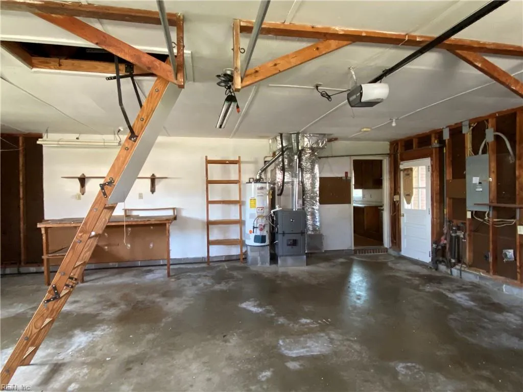 Hampton, Virginia 23669, United States, 4 Bedrooms Bedrooms, ,3 BathroomsBathrooms,Residential,Active,113829