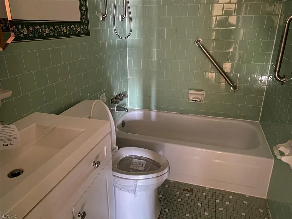 Hampton, Virginia 23669, United States, 4 Bedrooms Bedrooms, ,3 BathroomsBathrooms,Residential,Active,113829