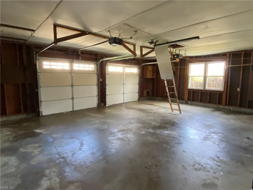 Hampton, Virginia 23669, United States, 4 Bedrooms Bedrooms, ,3 BathroomsBathrooms,Residential,Active,113829