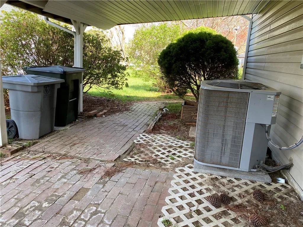 Hampton, Virginia 23669, United States, 4 Bedrooms Bedrooms, ,3 BathroomsBathrooms,Residential,Active,113829