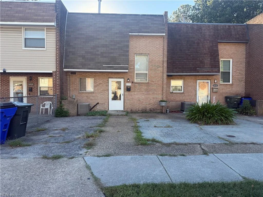 6523 Diesel Court