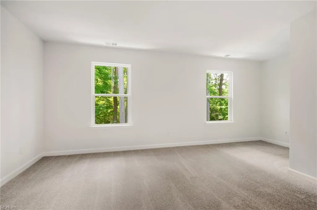 Suffolk, Virginia 23435, United States, 3 Bedrooms Bedrooms, ,3 BathroomsBathrooms,Residential,Pending,200747