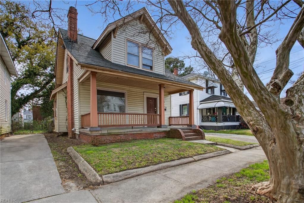 Photo of 839 42nd Street W, Norfolk, VA 23508 (MLS # 10629210)