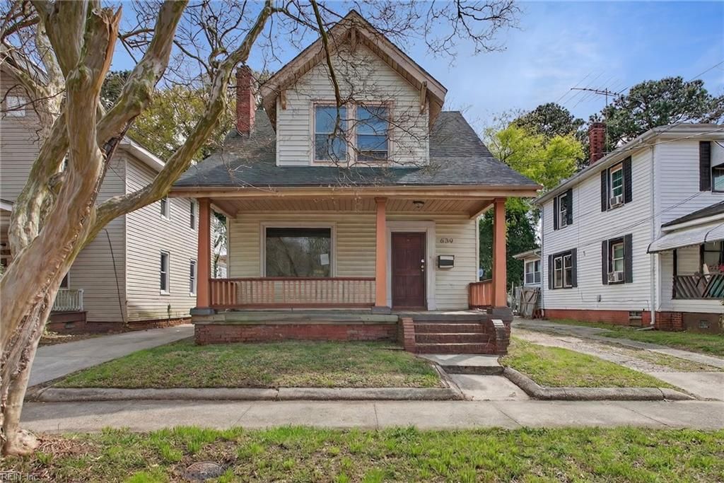 Photo of 839 42nd Street W, Norfolk, VA 23508 (MLS # 10629210)