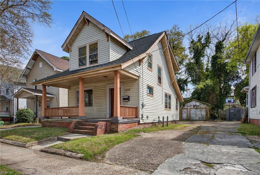 Photo of 839 42nd Street W, Norfolk, VA 23508 (MLS # 10629210)