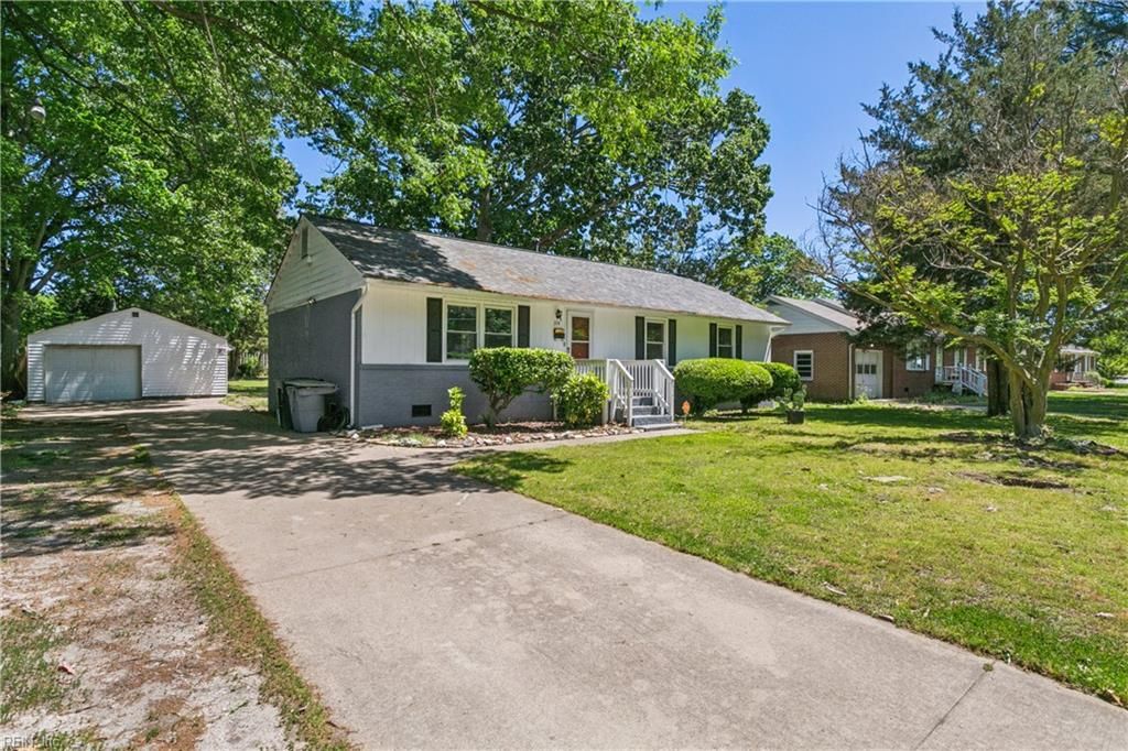 Photo of 314 Martha Lee Drive, Hampton, VA 23666 (MLS # 10635467)