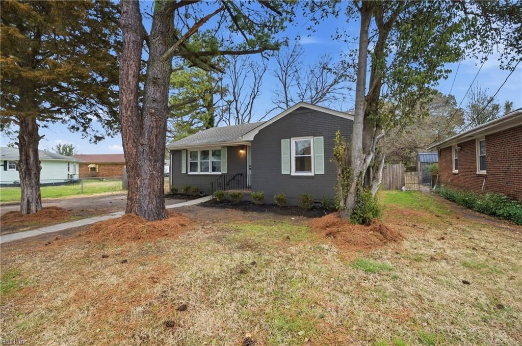 Photo of 505 Howard Street, Portsmouth, VA 23707 (MLS # 10623217)