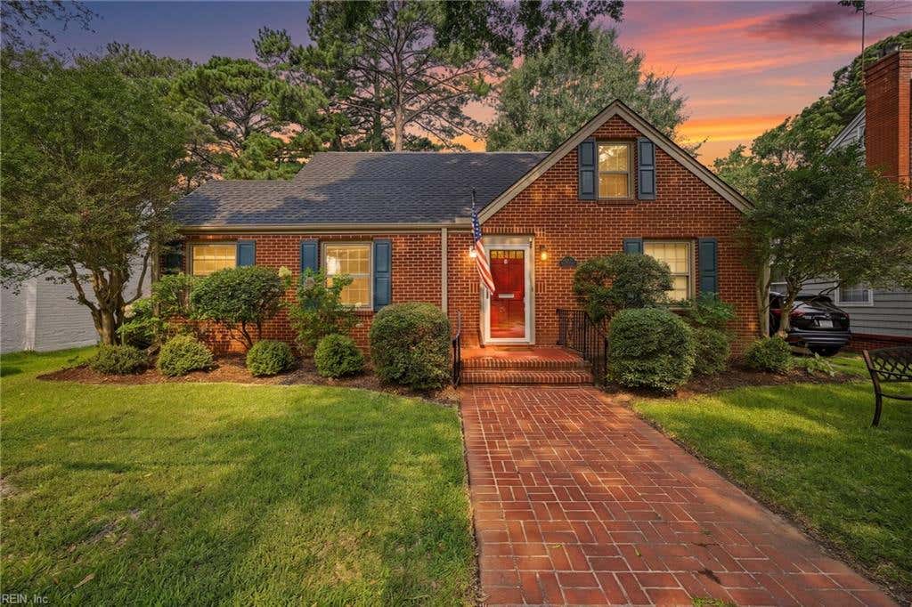 Photo of 5417 Rolfe Avenue, Norfolk, VA 23508 (MLS # 10644667)