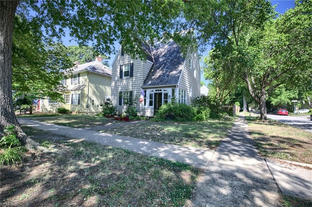 Photo of 89 Main Street, Newport News, VA 23601 (MLS # 10636650)