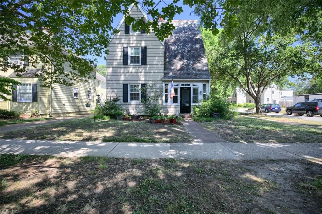 Photo of 89 Main Street, Newport News, VA 23601 (MLS # 10636650)