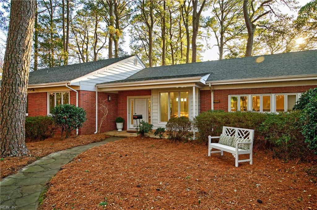 Photo of 1375 Emory Place, Norfolk, VA 23509 (MLS # 10621562)