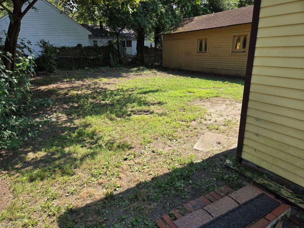 Photo of 21 Parker Avenue, Newport News, VA 23606 (MLS # 10651117)