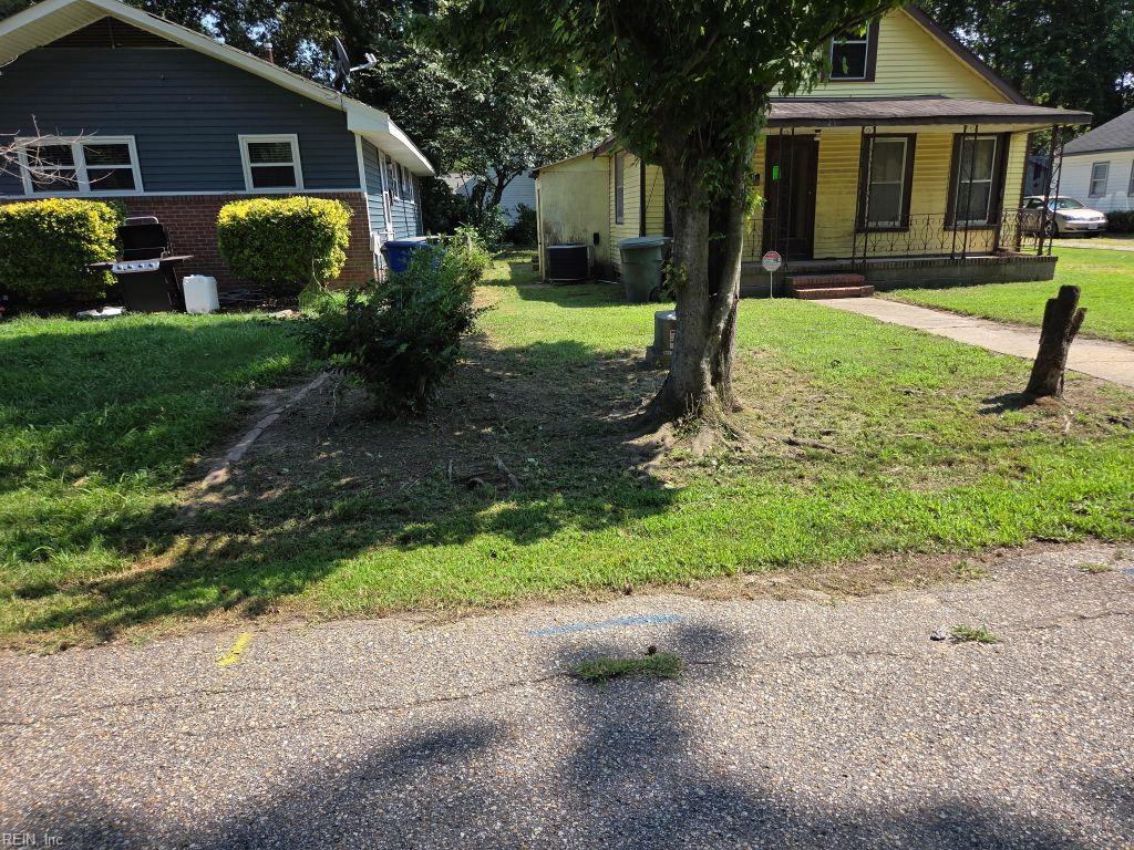 Photo of 21 Parker Avenue, Newport News, VA 23606 (MLS # 10651117)
